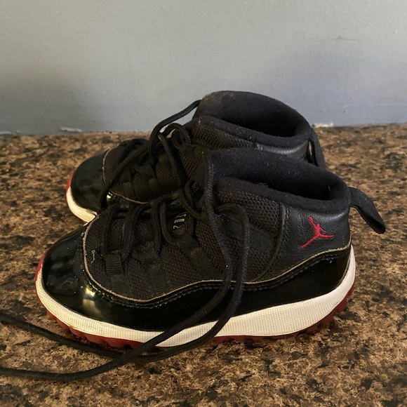 All Jordan’s Size 8c Toddler - Picture 4 of 16